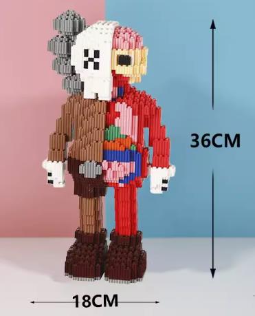 BUILDING BLOCKS BRICKS KAWS BB059 36 X 18 CM 4200 PIECE
