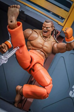 Ultra Street Fighter II The Final Challengers Dee Jay PVCF271 Action Figure 15 cm