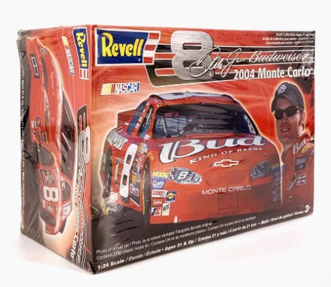 Collectable Revell Budweiser 2004 Monte Carlo 1:24 Model Car Kit