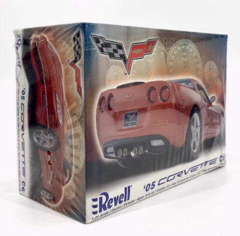 Collectable Revell '05 Corvette C6 1:25 Model Car Kit
