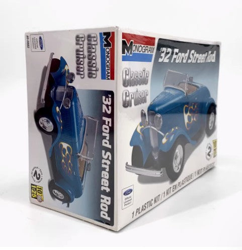 Collectable Monogram Classic Cruiser ‘32 Ford Street Rod 1:25 Model Car Kit