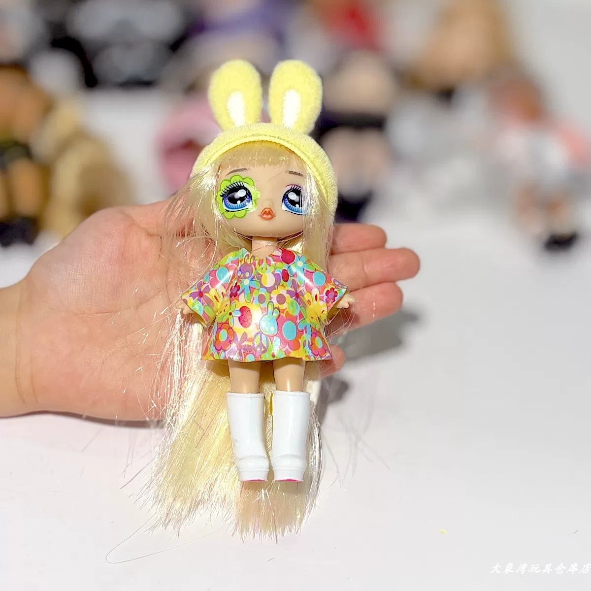 Na! Na! Na! Surprise Minis line Dolls