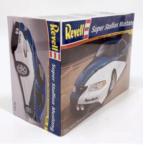 Collectable Revell Super Stallion Mustang 1:25 Model Car Kit