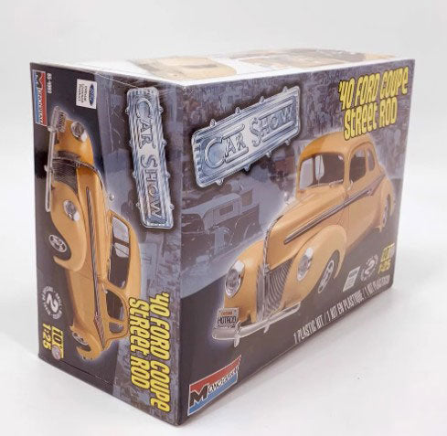 Collectable Monogram ‘40 Ford Coupe Street Rod 1:25 Model Car Kit