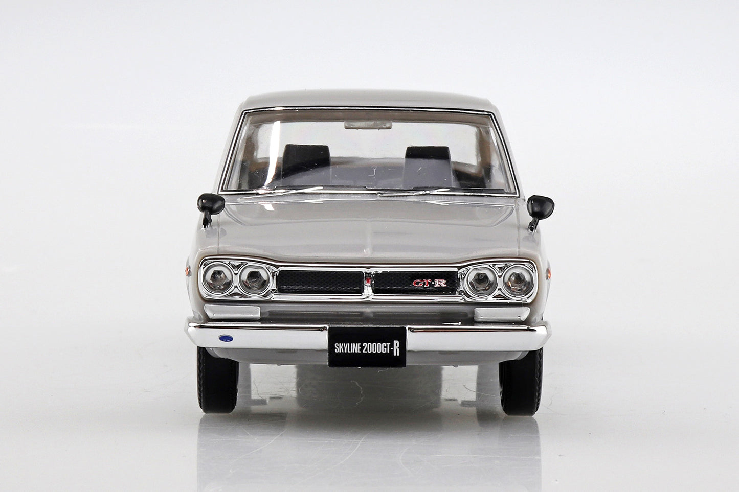 AOSHIMA SNAP KIT No.9-A NISSAN SKYLINE 2000GT-R(SILVER) 1:32 Model Kit