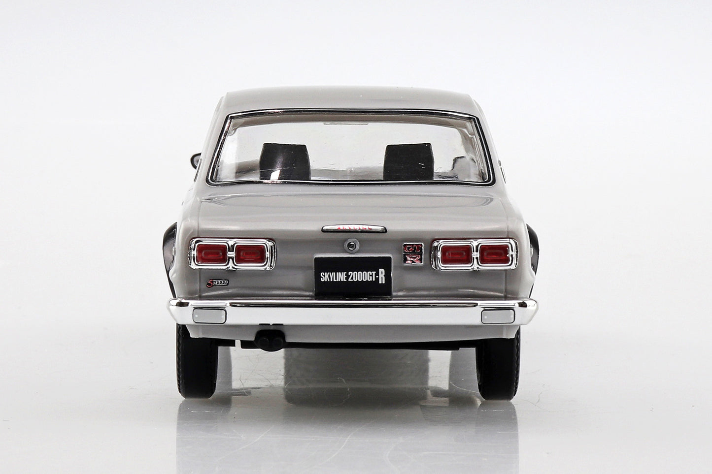 AOSHIMA SNAP KIT No.9-A NISSAN SKYLINE 2000GT-R(SILVER) 1:32 Model Kit