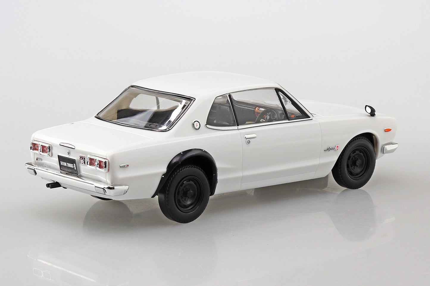 AOSHIMA SNAP KIT No.9-B NISSAN SKYLINE 2000GT-R(WHITE) 1:32 Model Kit
