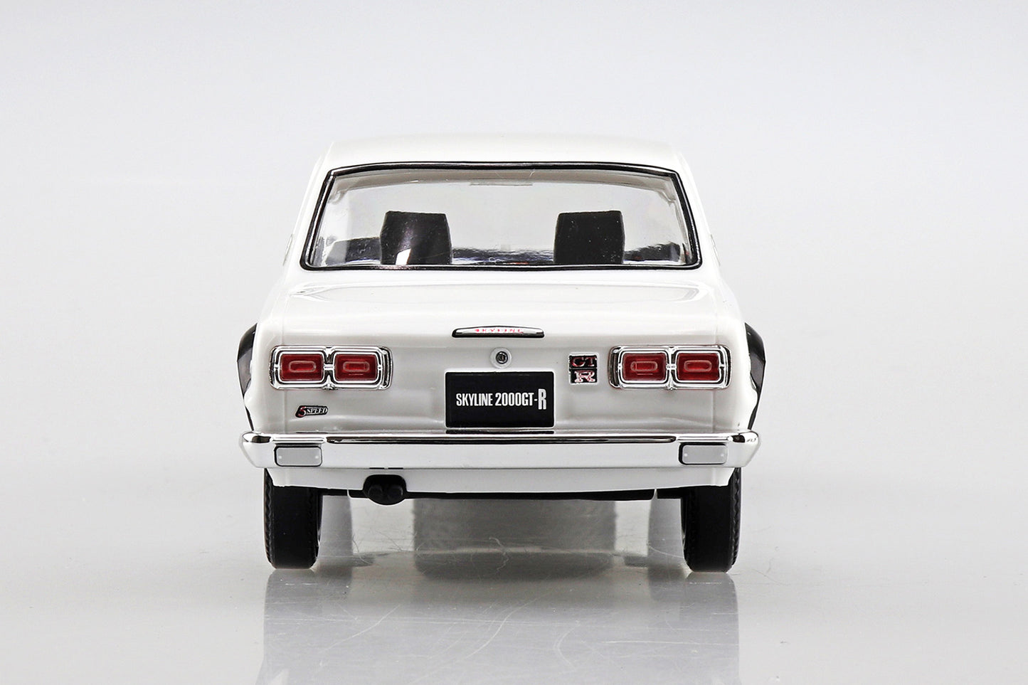 AOSHIMA SNAP KIT No.9-B NISSAN SKYLINE 2000GT-R(WHITE) 1:32 Model Kit
