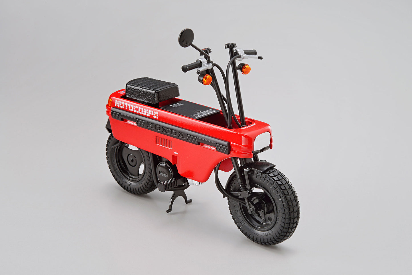 Aoshima No. 67 Honda Motocomp '81 1:12 Model Kit