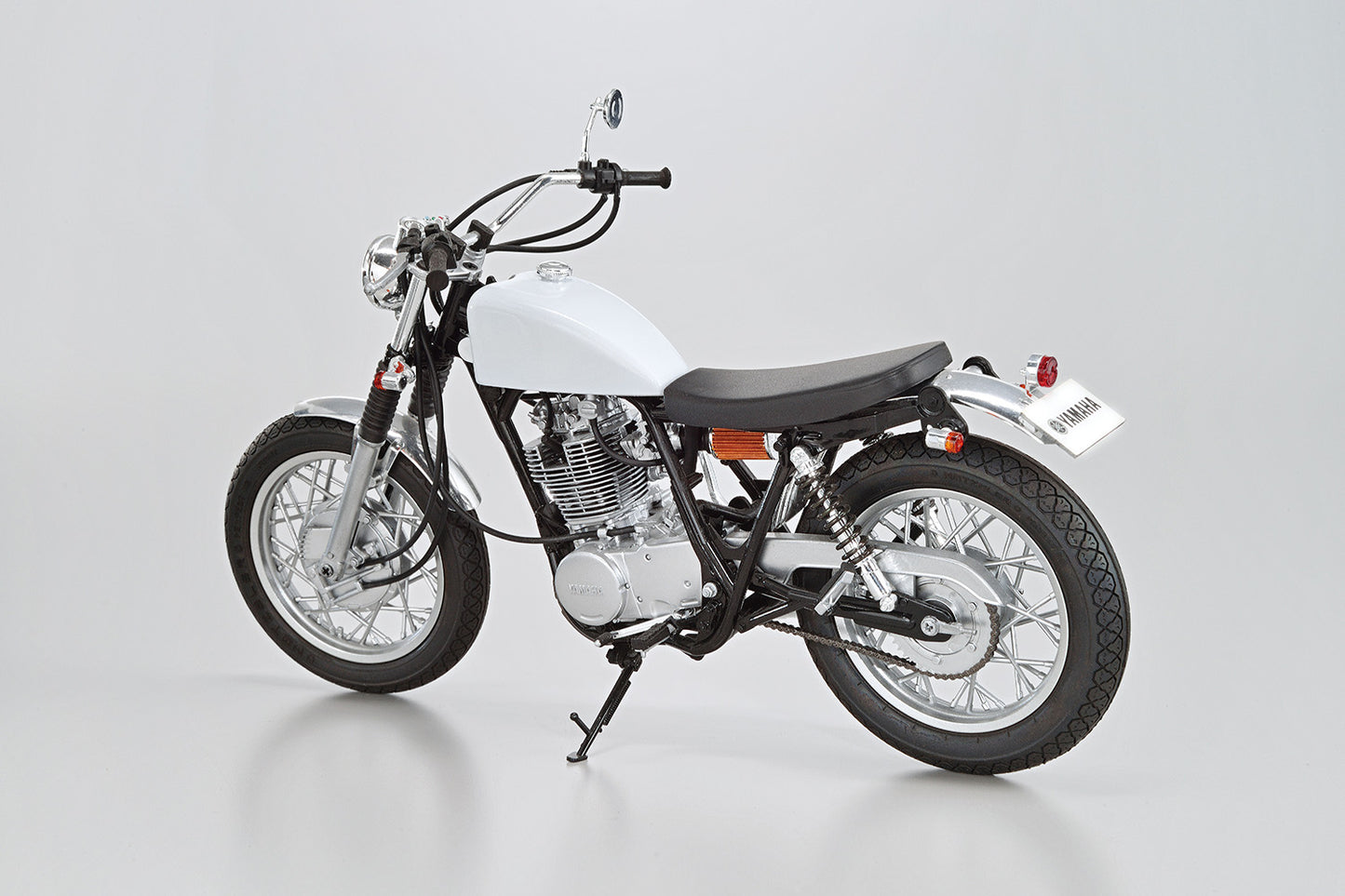Aoshima BIKE No.56 Yamaha1JR SR400S LIMITED EDITION '95 WITH CUSTOM PARTS 1:12 Model Kit