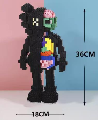 BUILDING BLOCKS BRICKS KAWS BB057 36 X 18 CM 4200 PIECE