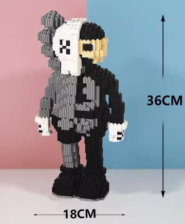 BUILDING BLOCKS BRICKS KAWS BB058 36 X 18 CM 4200 PIECE