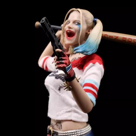 DC COMICS HARLEY QUINN PVCFW006 PVC Figure 30 cm