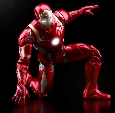 Marvel Iron Man PVCFW020 PVC Lighting Action Figure 17 cm