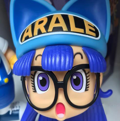 Dr Slump Arale Norimaki Blue Cap PVCF20 PVC Figure 23 cm