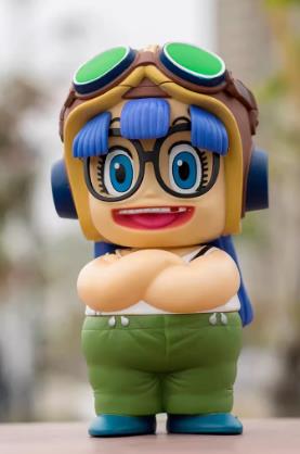 Dr Slump Arale Norimaki PILOT PVCF24 PVC Figure 17 cm