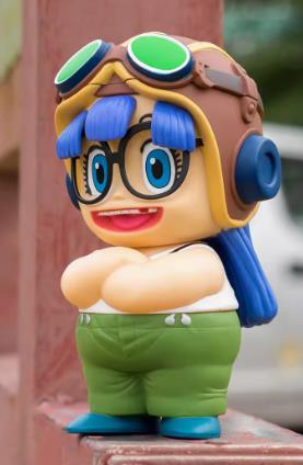 Dr Slump Arale Norimaki PILOT PVCF24 PVC Figure 17 cm