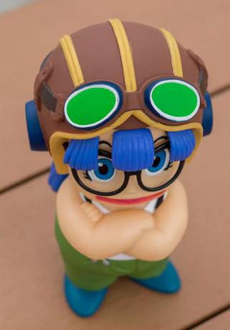 Dr Slump Arale Norimaki PILOT PVCF24 PVC Figure 17 cm