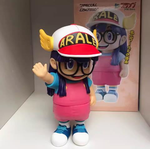 Dr Slump Arale Norimaki White Cap PVCF32 PVC Figure 19 cm