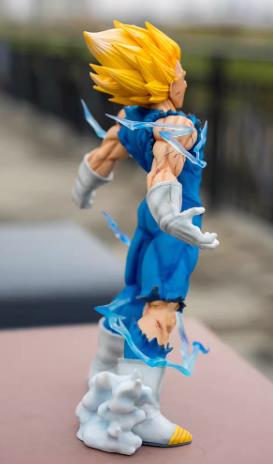 Dragon Ball Vegeta Super Saiyan PVCF56 PVC Figure 28 cm