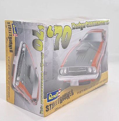 Collectable Revell 1970 Dodge Challenger T/A Streetburner 2in1 1:24 Model Car Kit