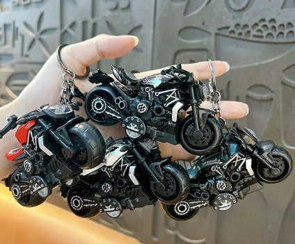 Miniature Cruiser Motorcycle Pull-Back Toys Keychain Gifts 4 Colours
