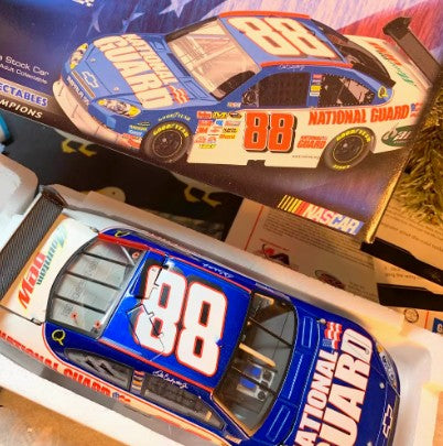 Collectables Nascar Diecast 2009 Dale Earnhardt Jr. # 88 AMP / National Guard 1:24