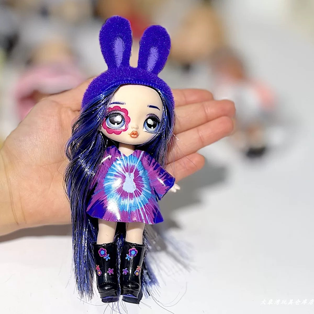 Na! Na! Na! Surprise Minis line Dolls